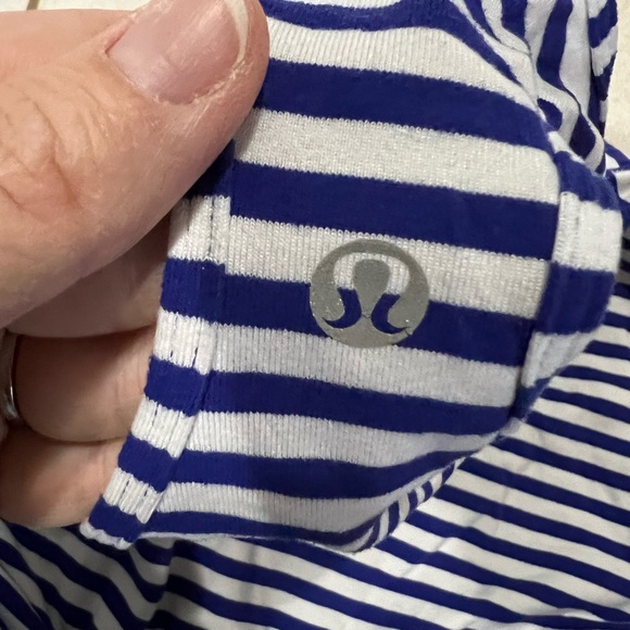 Blue and white striped tank - Picture 3 of 3